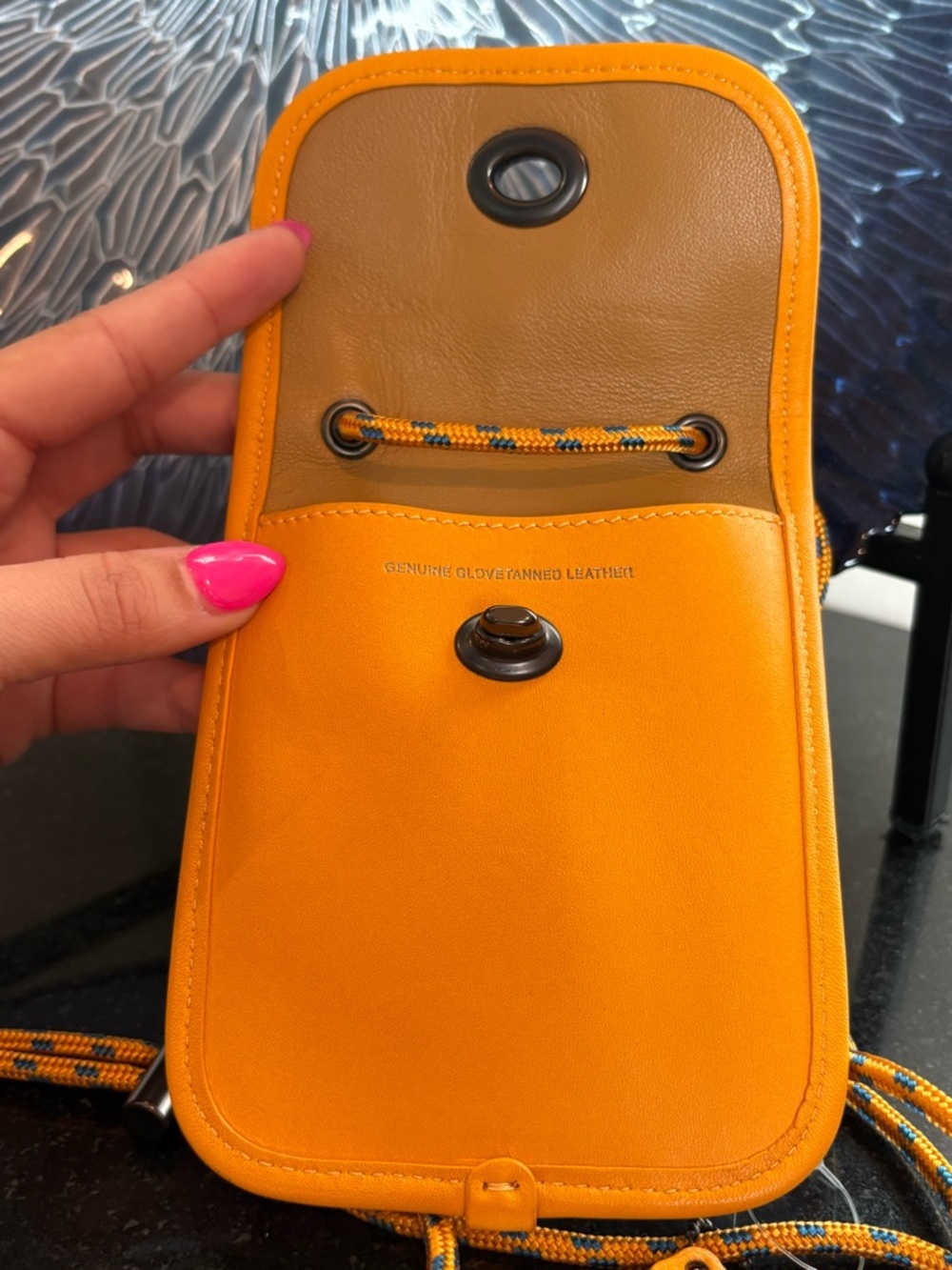 Coach Turnlock Pouch 10 New Mango/Orange Mini Crossbody - Picture 6 of 7